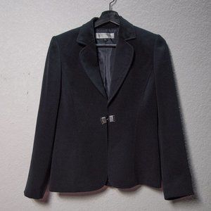 TAHARI Women's Blazer